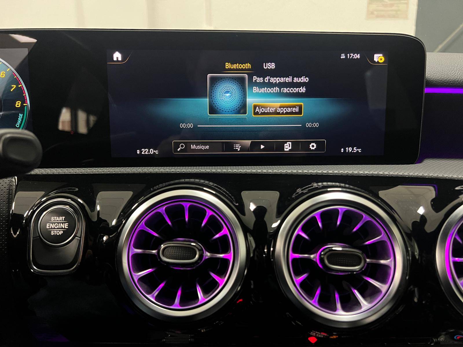 Image Mercedes-Benz CLASSE A 250 e AMG Line  Classe A 250 e 8G-DCT AMG Line