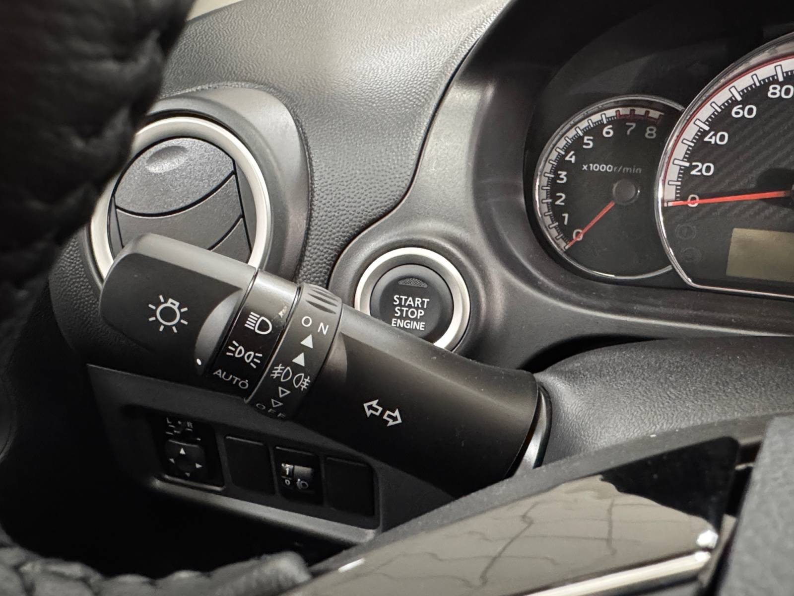 Image Mitsubishi SPACE STAR 1.2 MIVEC 71ch CVT AS&G Red Line Edition  