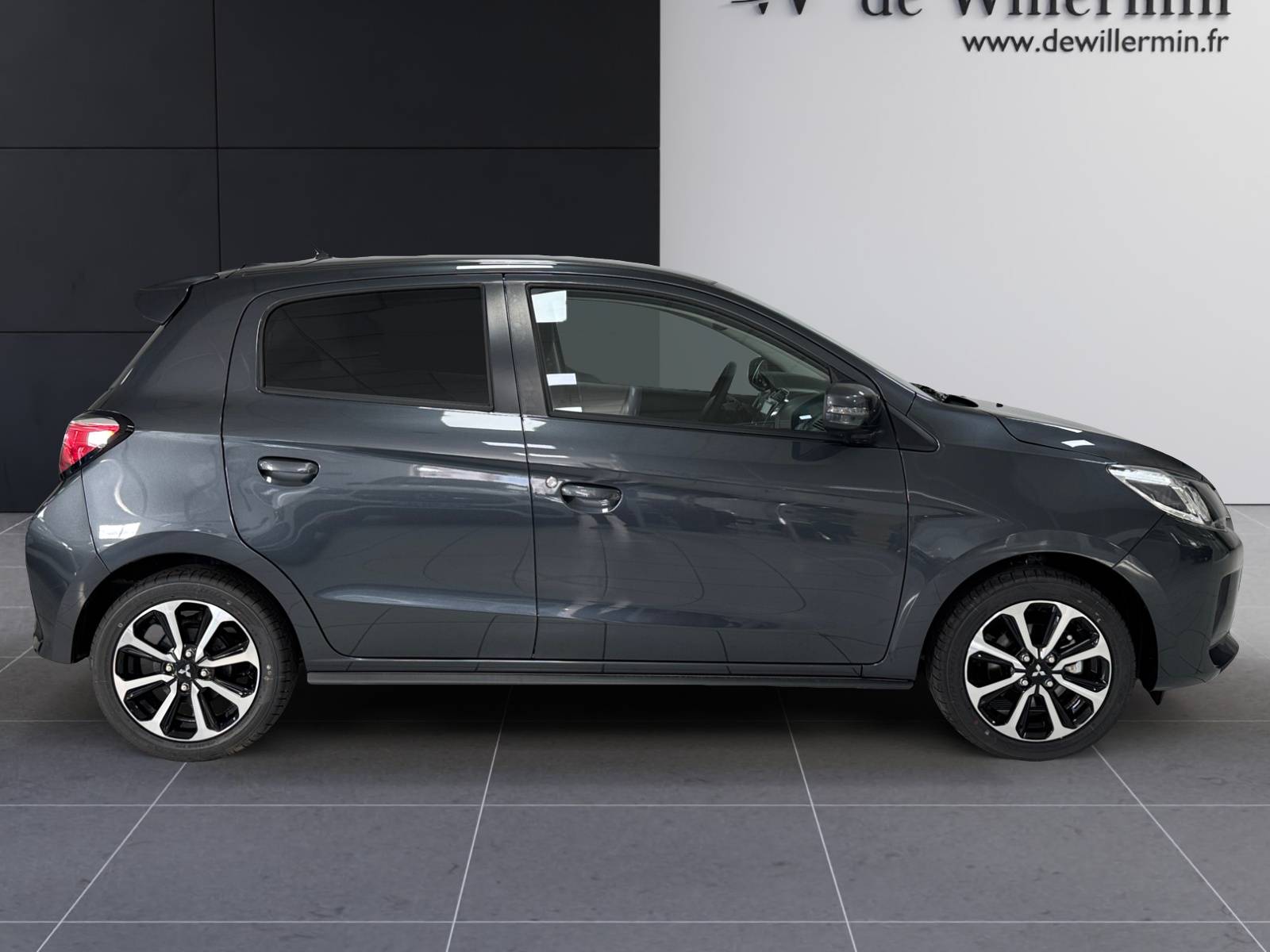 Image Mitsubishi SPACE STAR 1.2 MIVEC 71ch CVT AS&G Red Line Edition  