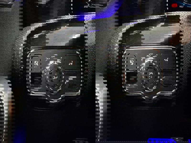 Image Mercedes-Benz CLASSE A 180 AMG Line  