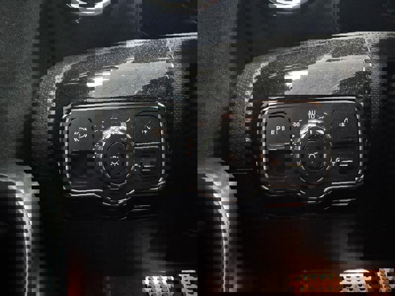 Image Mercedes-Benz CLASSE A 250 e AMG Line  