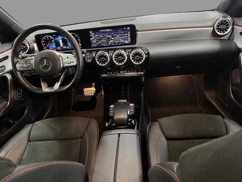 Image Mercedes-Benz CLA COUPÉ CLA 200 d Coupé AMG Line  