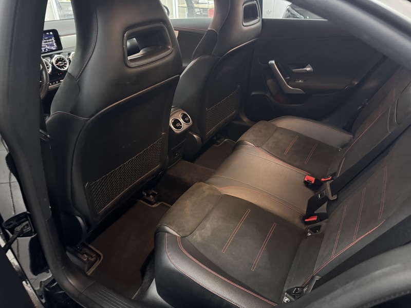 Image Mercedes-Benz CLA COUPÉ CLA 200 d Coupé AMG Line  