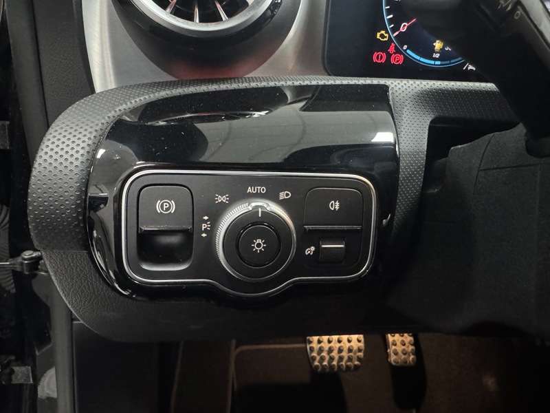 Image Mercedes-Benz CLA COUPÉ CLA 200 d Coupé AMG Line  