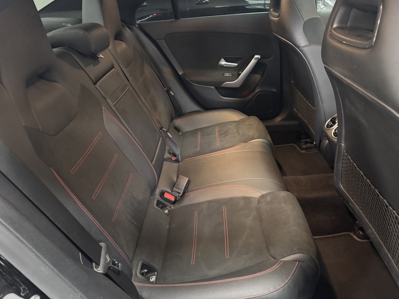 Image Mercedes-Benz CLA COUPÉ CLA 200 d Coupé AMG Line  