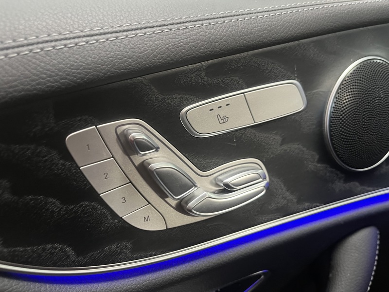 Image Mercedes-Benz CLASSE E COUPÉ Classe E 220 d 4MATIC AMG Line Coupé  Classe E Coupé 220 d 9G-Tronic 4-Matic AMG Line