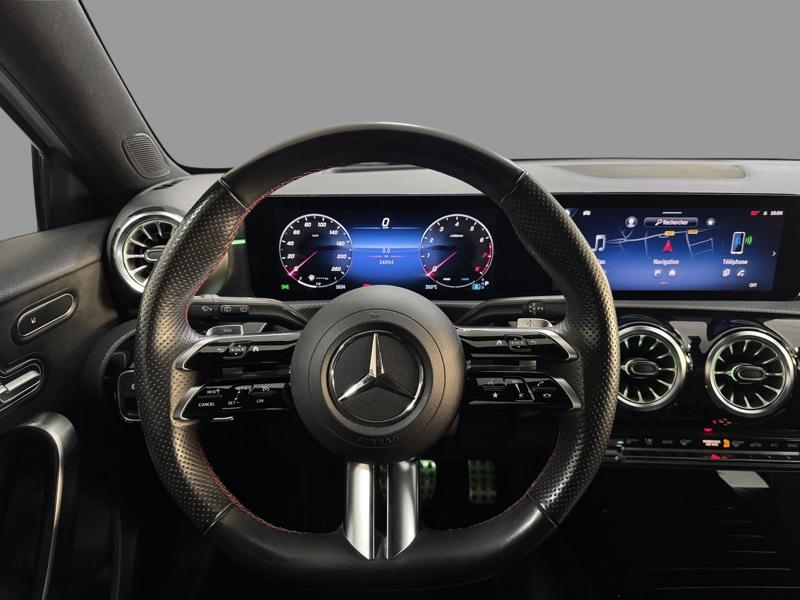 Image Mercedes-Benz CLASSE A 180 AMG Line  