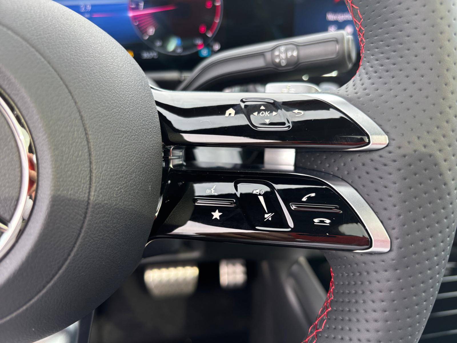 Image Mercedes-Benz GLA 200 d AMG Line  GLA 200 d AMG Line