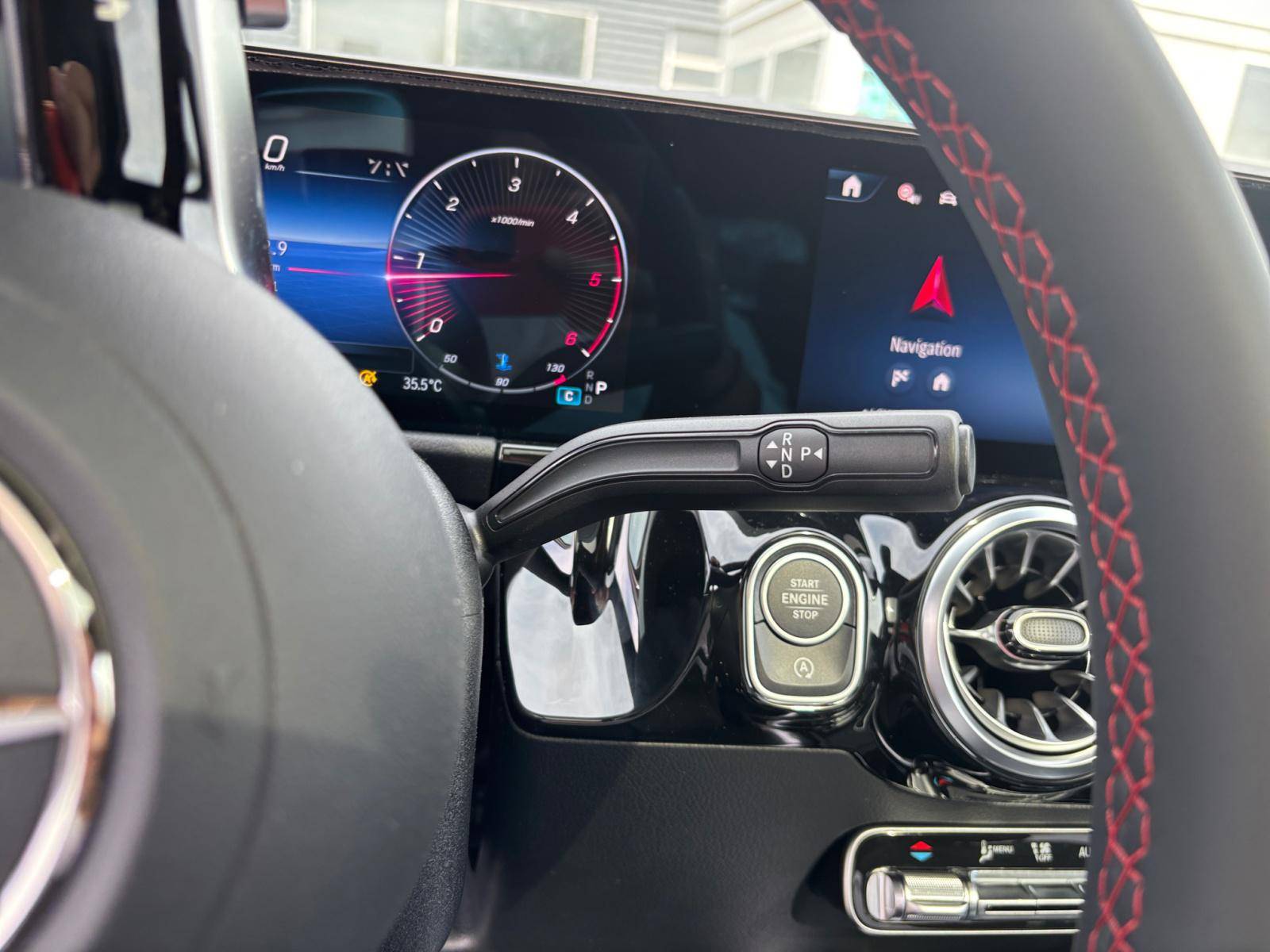 Image Mercedes-Benz GLA 200 d AMG Line  GLA 200 d AMG Line