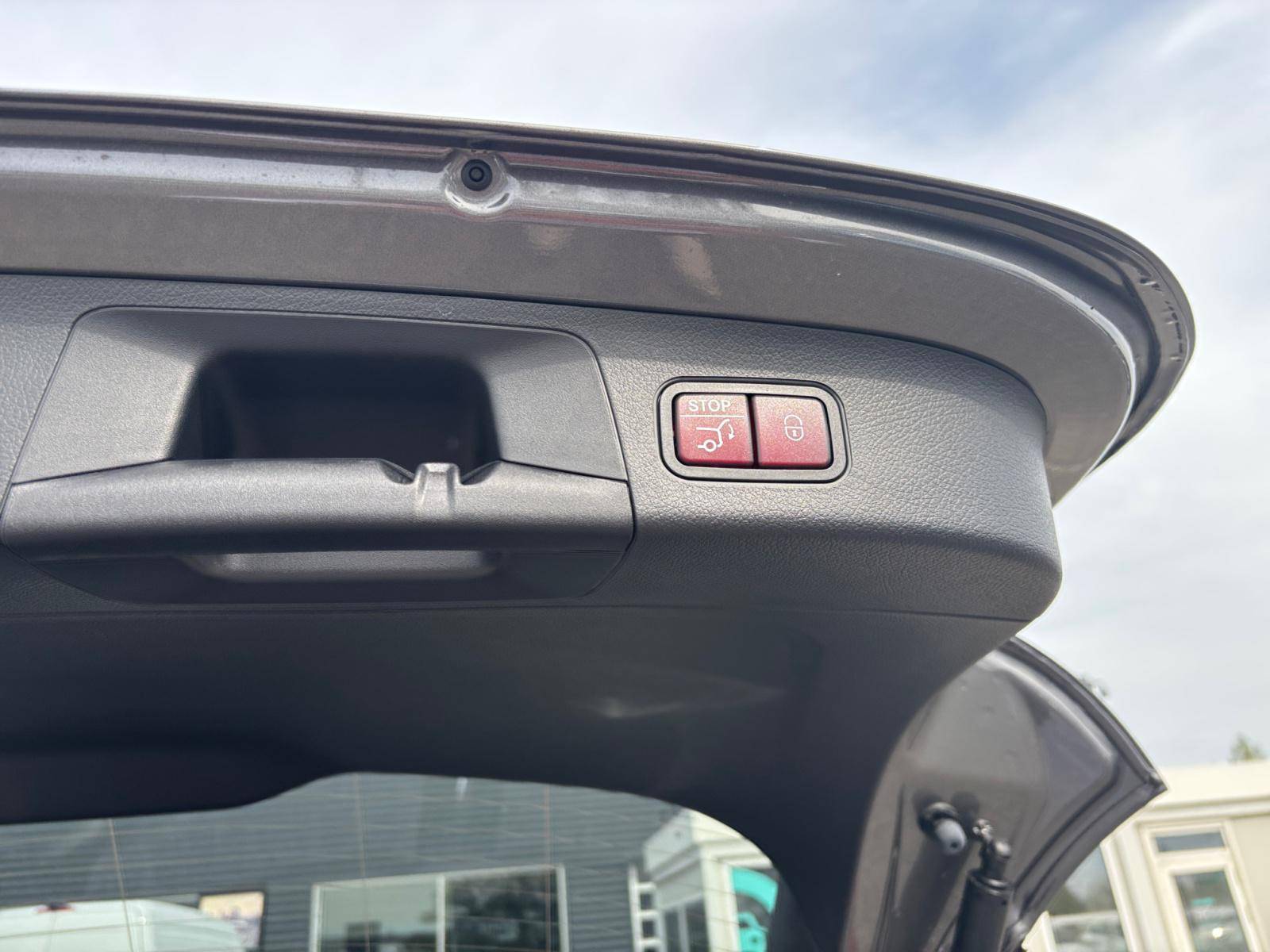 Image Mercedes-Benz GLA 200 d AMG Line  GLA 200 d AMG Line