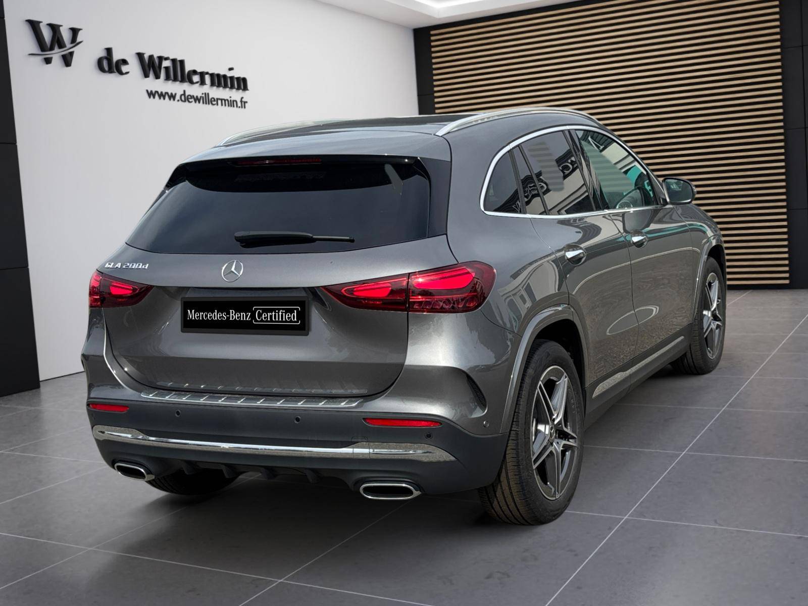 Image Mercedes-Benz GLA 200 d AMG Line  GLA 200 d AMG Line