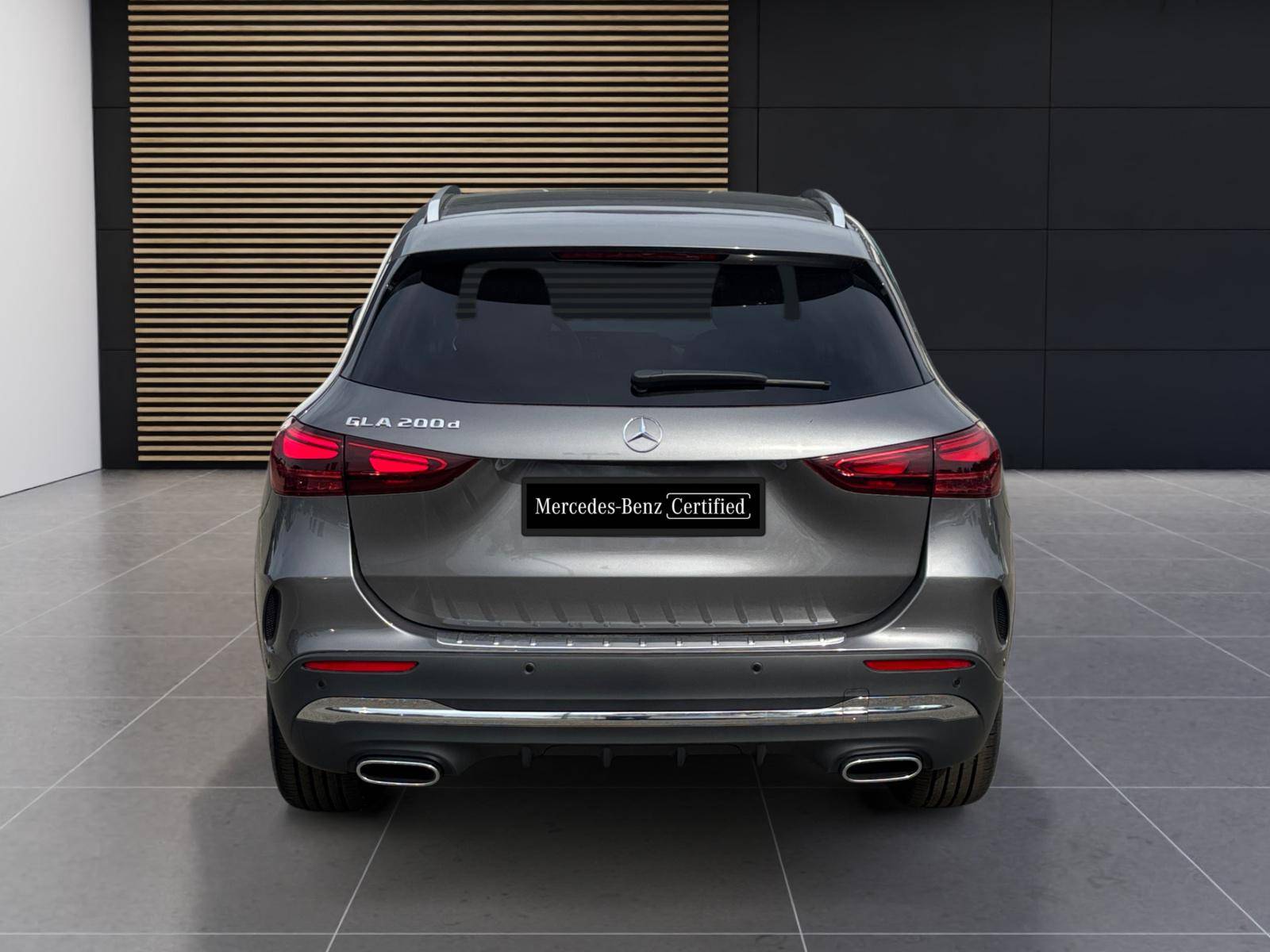 Image Mercedes-Benz GLA 200 d AMG Line  GLA 200 d AMG Line