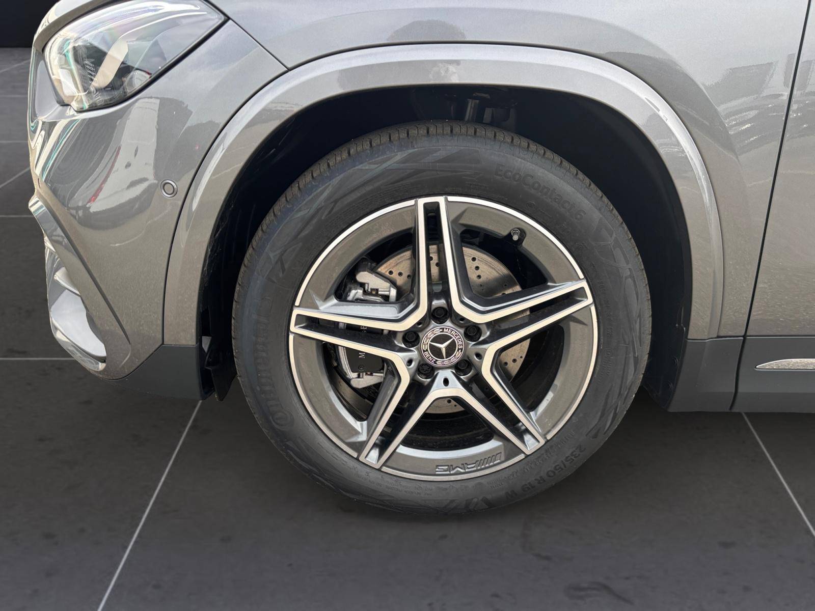 Image Mercedes-Benz GLA 200 d AMG Line  GLA 200 d AMG Line