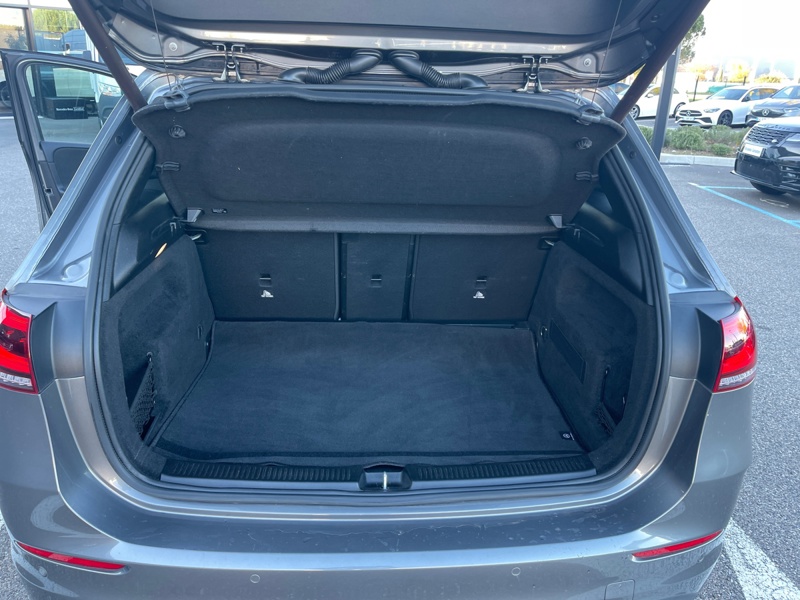 Image Mercedes-Benz CLASSE B 200 d AMG Line Edition  Classe B 200 d 8G-DCT AMG Line Edition