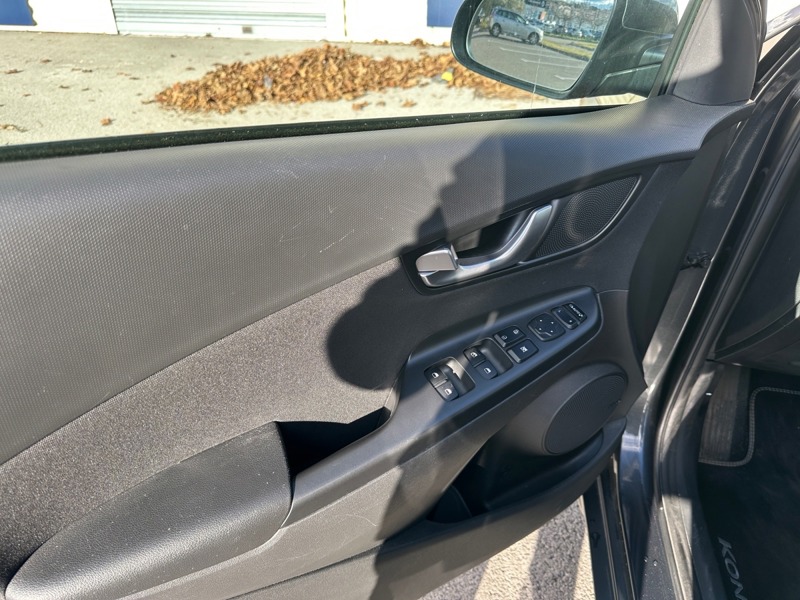 Image Hyundai KONA Creative Hybrid 2WD  1.6 141 ch 6