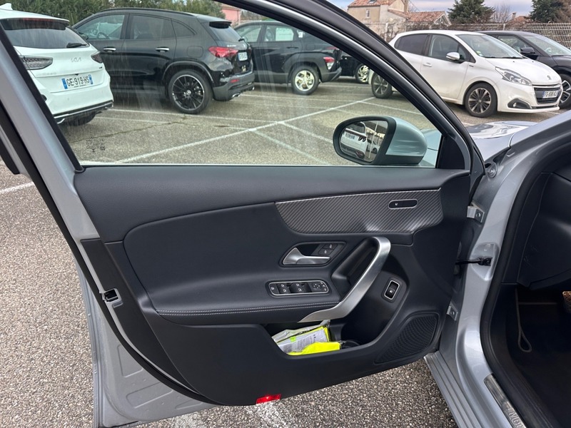 Image Mercedes-Benz CLASSE A 250 e Hybrid EQ Progressive Line  Classe A 250 e 8G-DCT Progressive Line