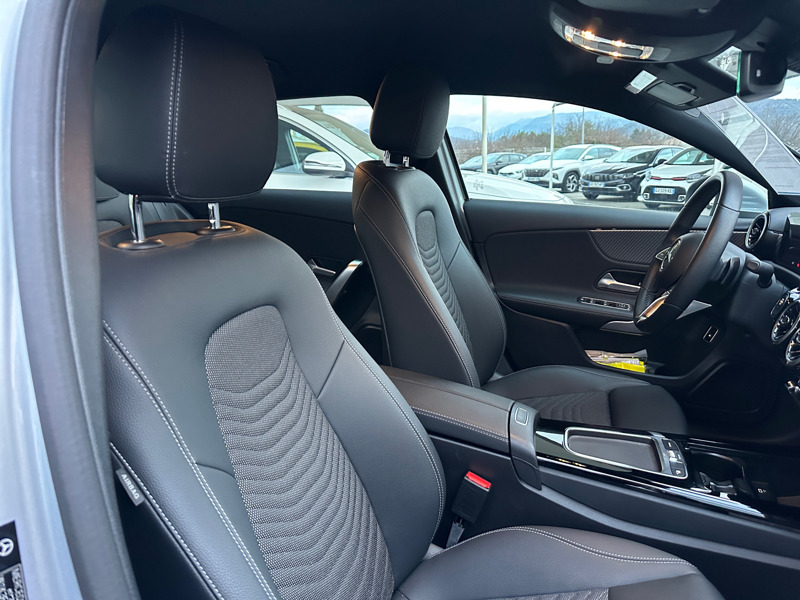 Image Mercedes-Benz CLASSE A 250 e Hybrid EQ Progressive Line  Classe A 250 e 8G-DCT Progressive Line