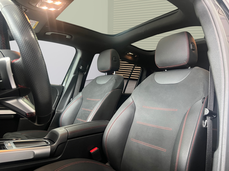 Image Mercedes-Benz GLB 200 d AMG Line  GLB 200 d 8G-DCT AMG Line