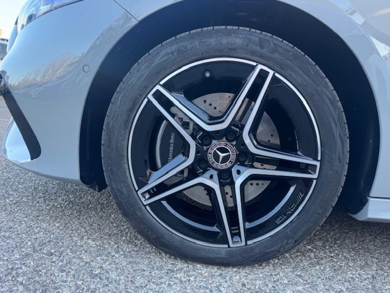 Image Mercedes-Benz CLASSE A 250 e Hybrid EQ Star Edition  Classe A 250 e Hybrid EQ AMG Line