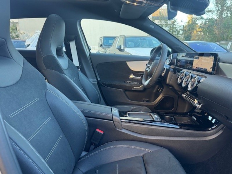 Image Mercedes-Benz CLASSE A 250 e Hybrid EQ AMG Exclusive Design  Classe A 250 e Hybrid EQ AMG Exclusive Design