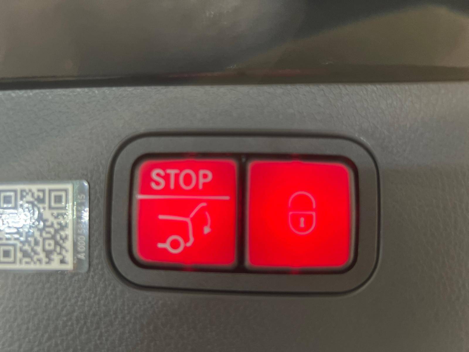 Image Mercedes-Benz CLASSE C BREAK Classe C 300 e Hybrid EQ Break AMG Line  Classe C 300 e Hybrid EQ Break AMG Line