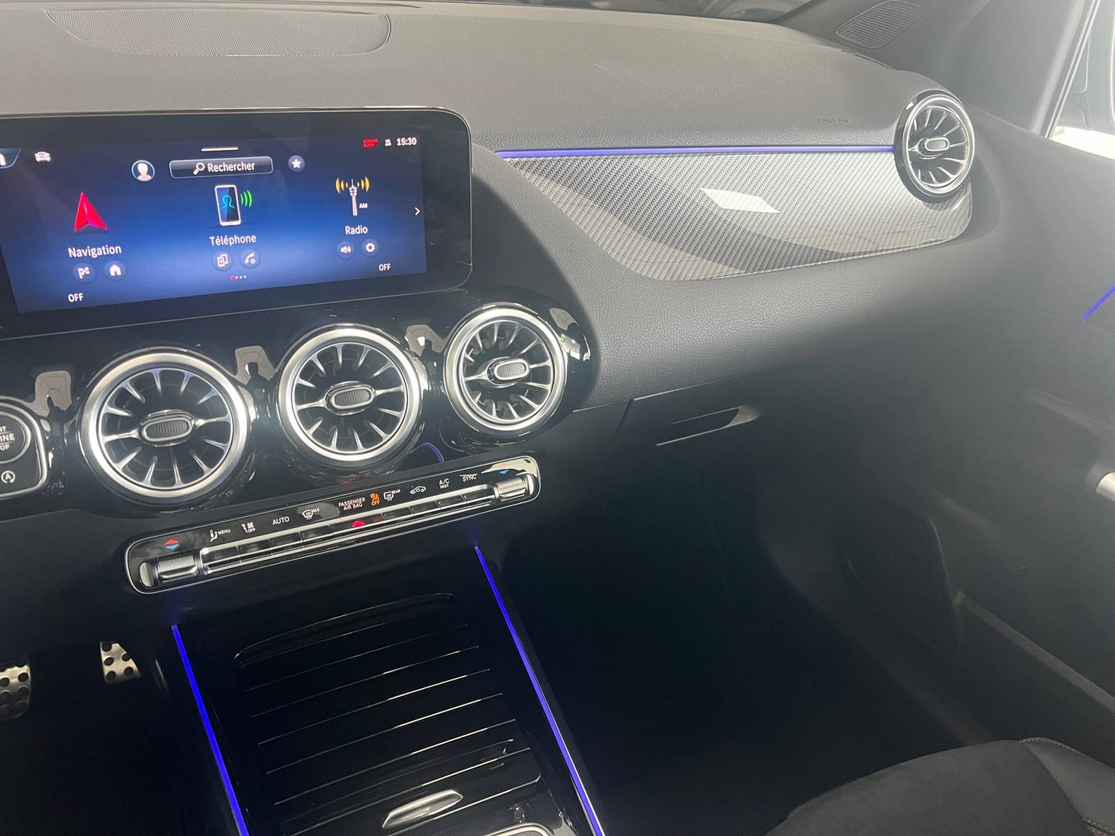 Image Mercedes-Benz CLASSE B 200 d AMG Line  Classe B 200 d AMG Line