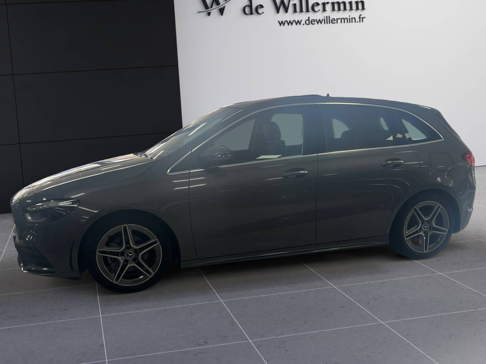 Image Mercedes-Benz CLASSE B 200 d AMG Line  Classe B 200 d AMG Line