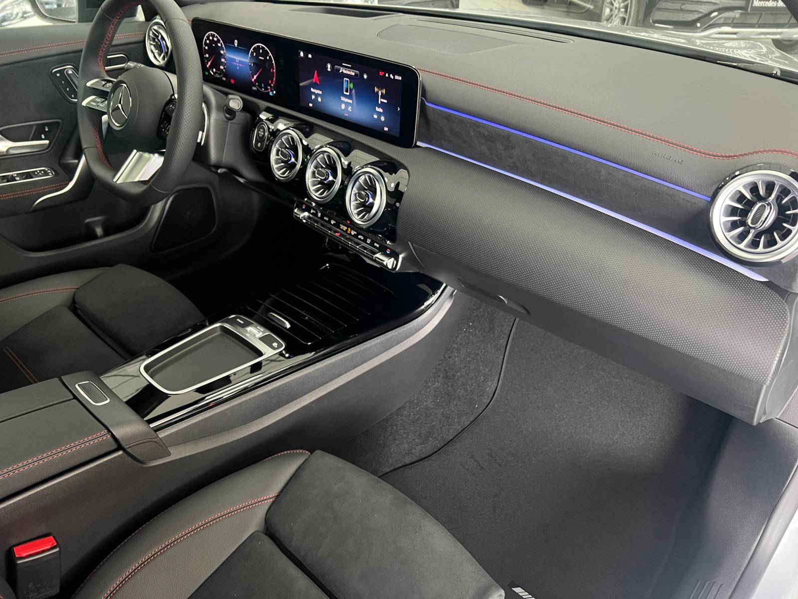 Image Mercedes-Benz CLA SHOOTING BRAKE CLA 200 d Shooting Brake AMG Line  