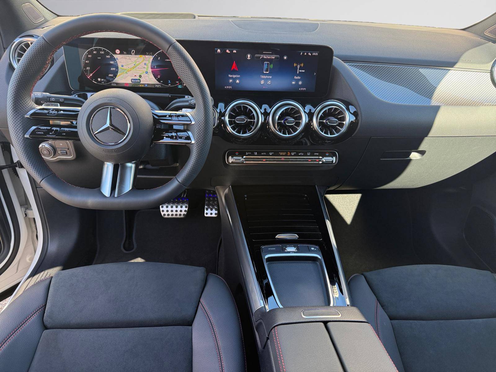 Image Mercedes-Benz GLA 200 d AMG Line  