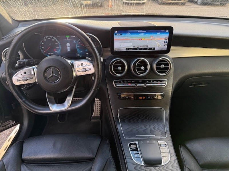 Image Mercedes-Benz GLC SUV GLC 300de 4MATIC SUV AMG Line  