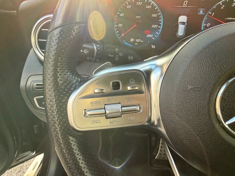 Image Mercedes-Benz GLC SUV GLC 300de 4MATIC SUV AMG Line  