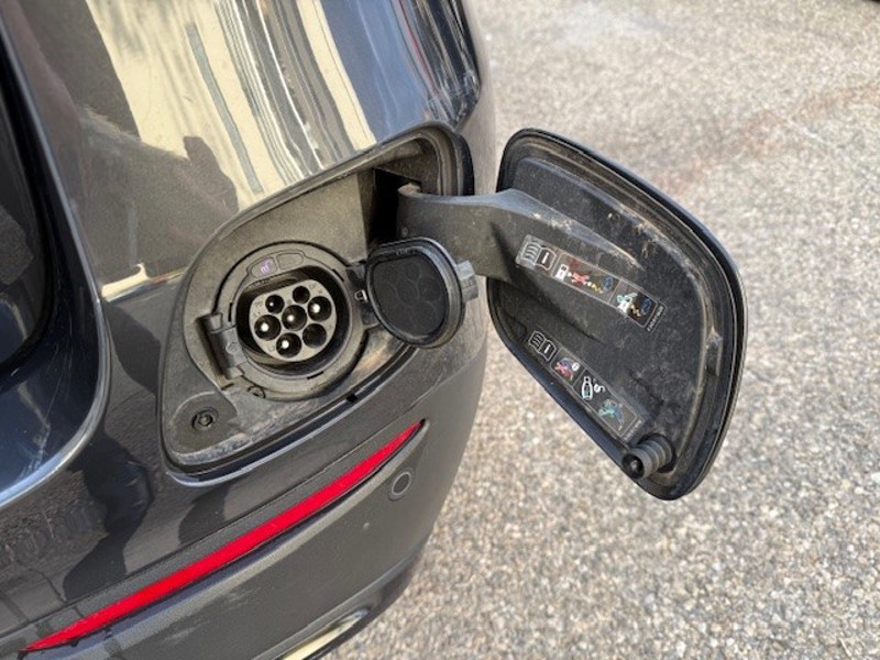 Image Mercedes-Benz GLC SUV GLC 300de 4MATIC SUV AMG Line  