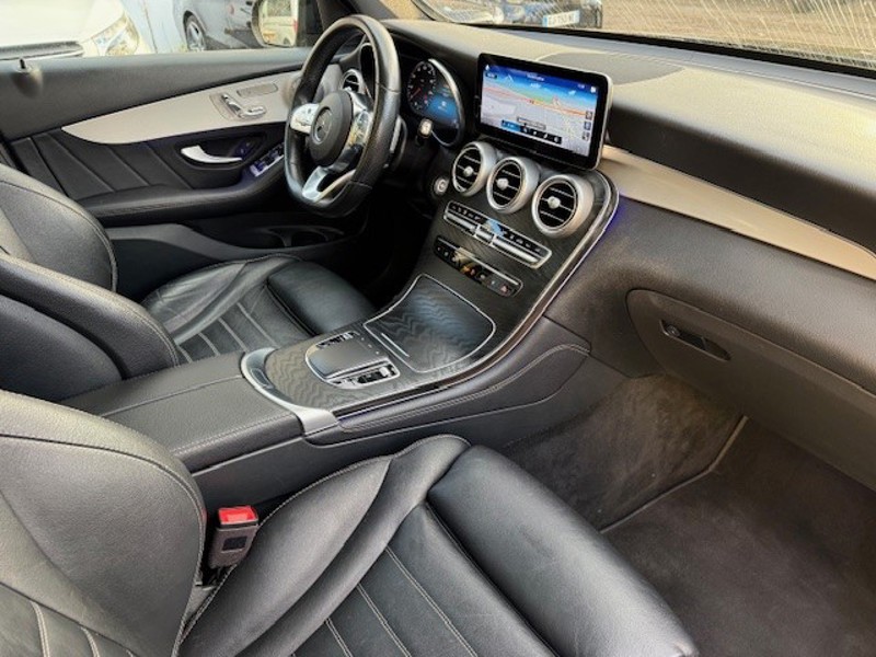 Image Mercedes-Benz GLC SUV GLC 300de 4MATIC SUV AMG Line  