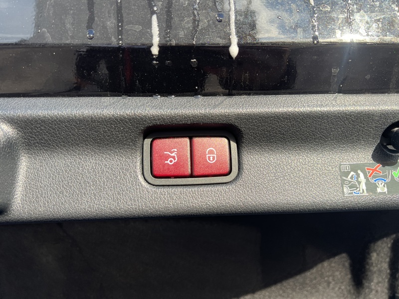 Image Mercedes-Benz EQE BERLINE EQE 300 AMG Line  EQE 300 AMG Line