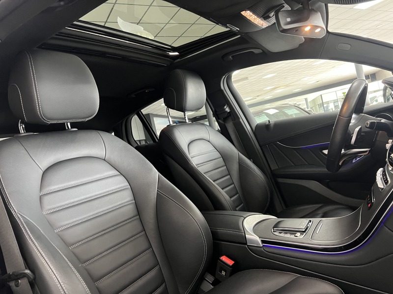 Image Mercedes-Benz GLC COUPÉ GLC 220 d 4MATIC Coupé AMG Line  