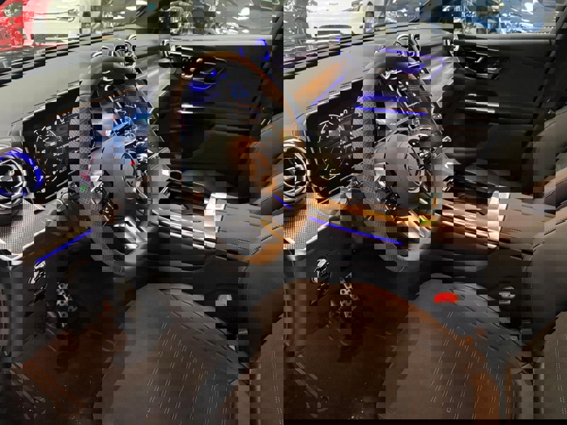 Image Mercedes-Benz GLC SUV GLC 220 d 4MATIC AMG Line  GLC 220 d 4MATIC AMG Line