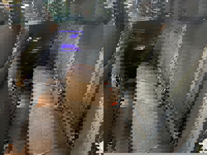 Image Mercedes-Benz GLC SUV GLC 220 d 4MATIC AMG Line  GLC 220 d 4MATIC AMG Line