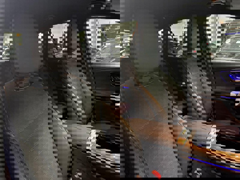 Image Mercedes-Benz GLC SUV GLC 220 d 4MATIC AMG Line  GLC 220 d 4MATIC AMG Line