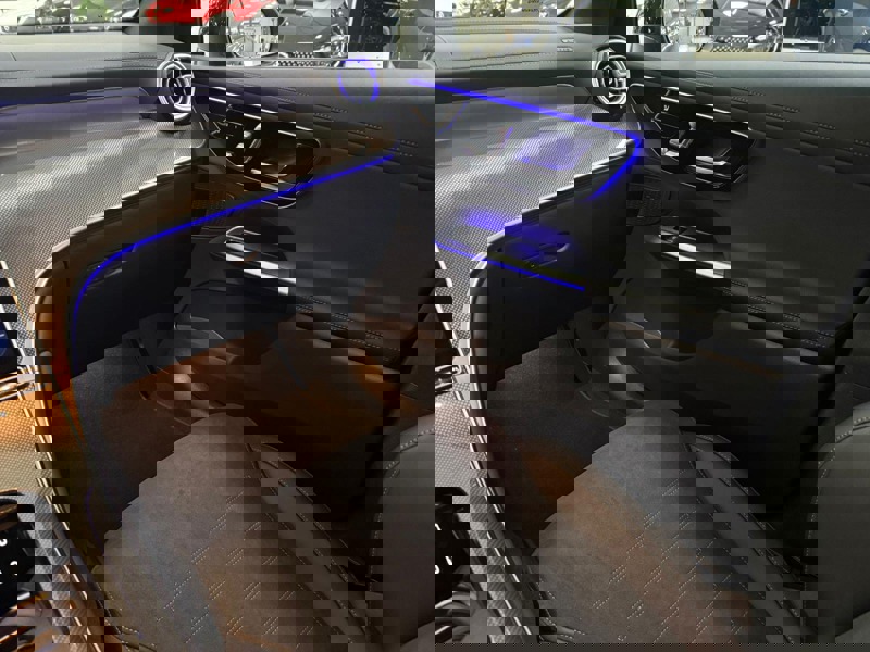 Image Mercedes-Benz GLC SUV GLC 220 d 4MATIC AMG Line  GLC 220 d 4MATIC AMG Line