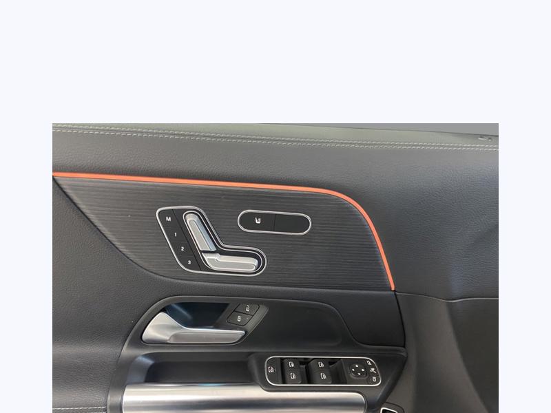 Image Mercedes-Benz GLA 200 d AMG Line  