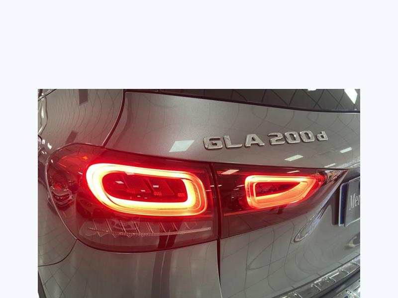 Image Mercedes-Benz GLA 200 d AMG Line  