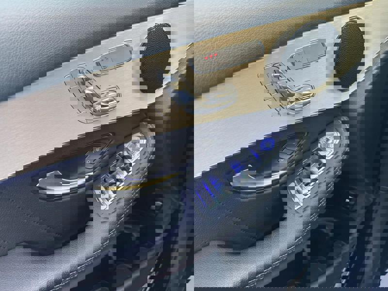 Image Mercedes-Benz GLC SUV GLC 300de 4MATIC SUV AMG Line  