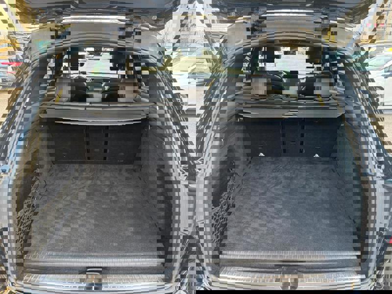 Image Mercedes-Benz GLC SUV GLC 300de 4MATIC SUV AMG Line  