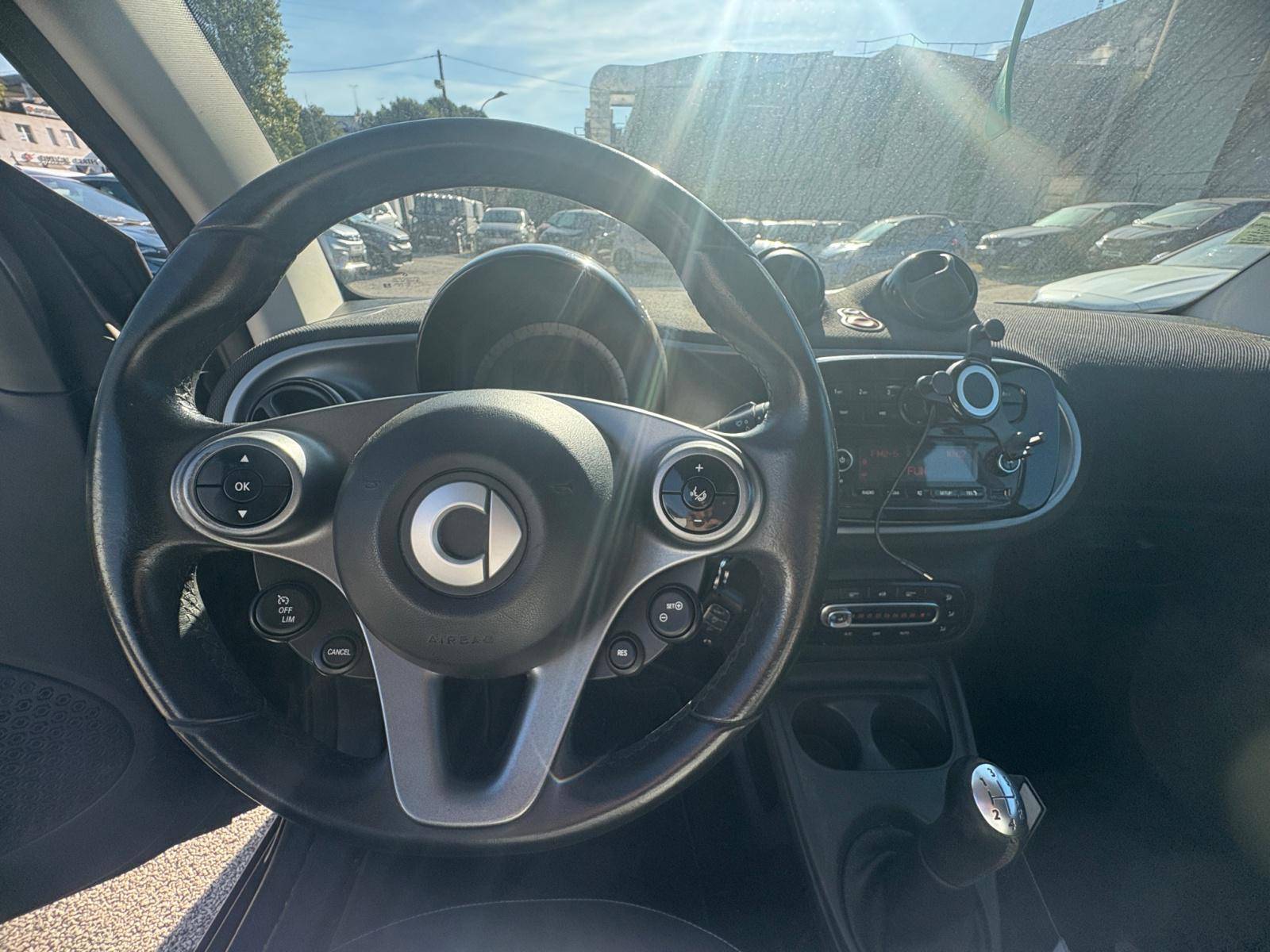 Image Smart FORTWO CABRIO Base 52 kW passion 1.0 71 ch 