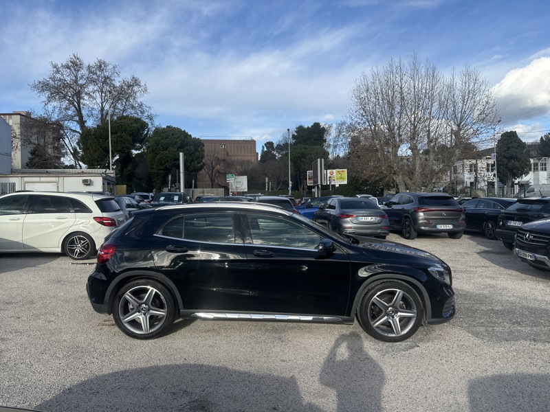 Image Mercedes-Benz GLA 180 Fascination  