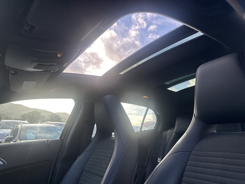 Image Mercedes-Benz GLA 180 Fascination  