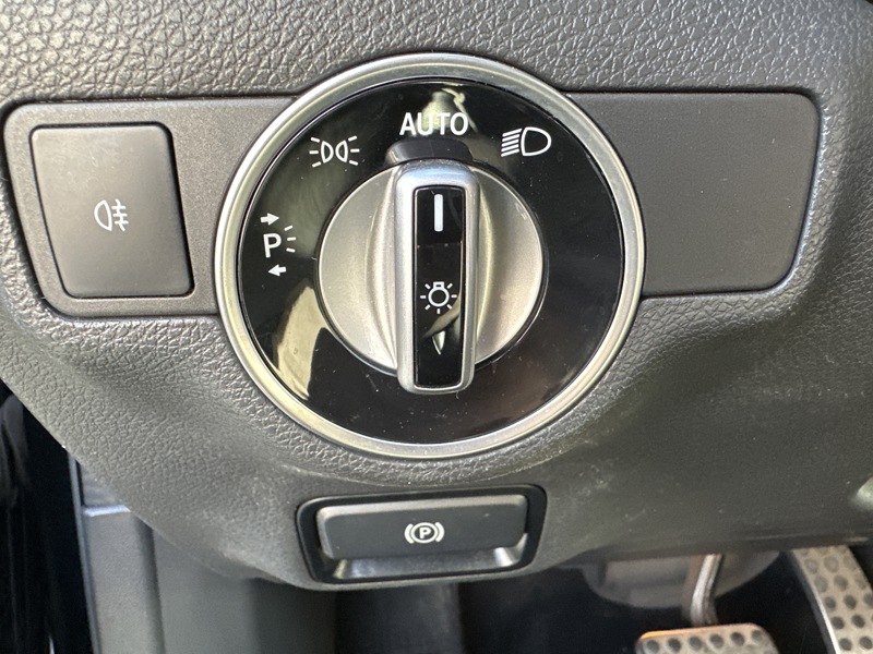 Image Mercedes-Benz GLA 180 Fascination  