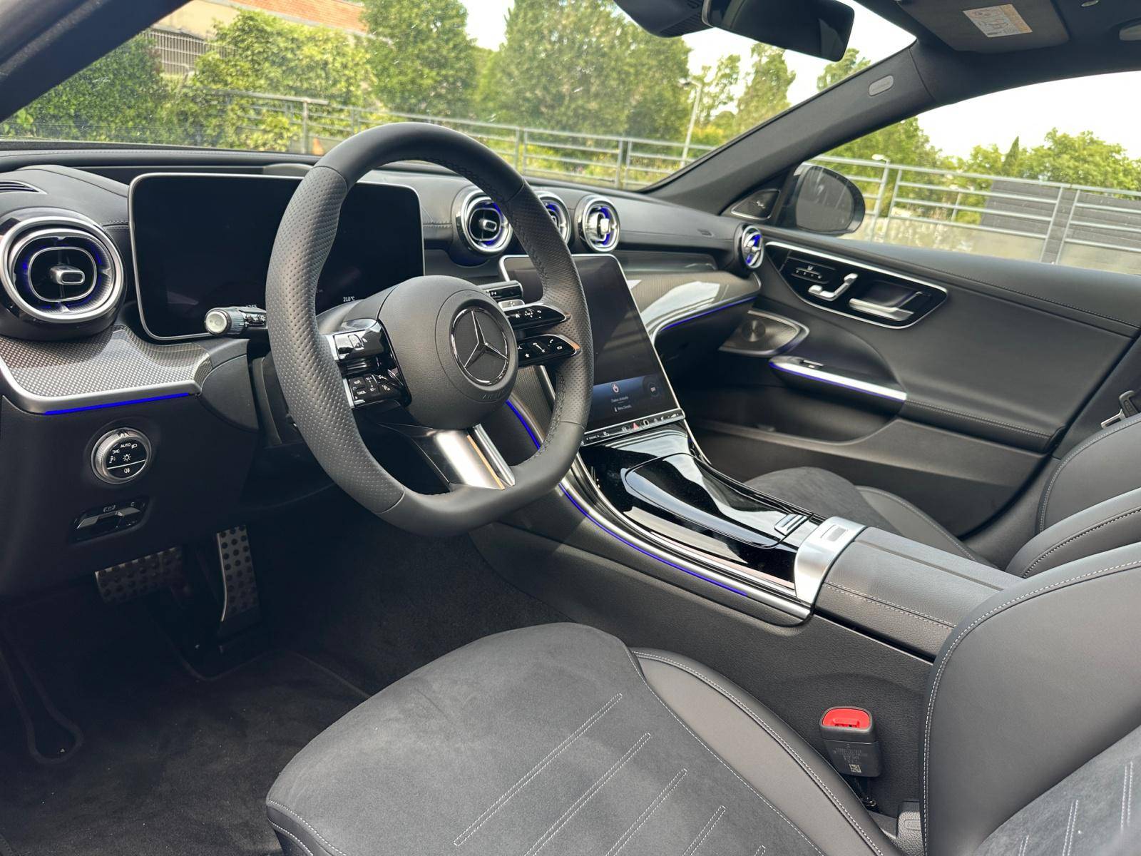 Image Mercedes-Benz CLASSE C BREAK Classe C 220 d Break AMG Line  Classe C 220 d Break AMG Line