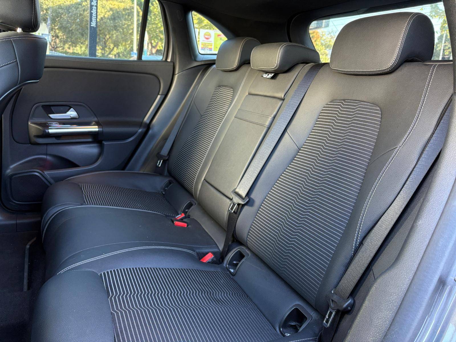 Image Mercedes-Benz EQA 250 Limited Edition  EQA 250 Progressive Line