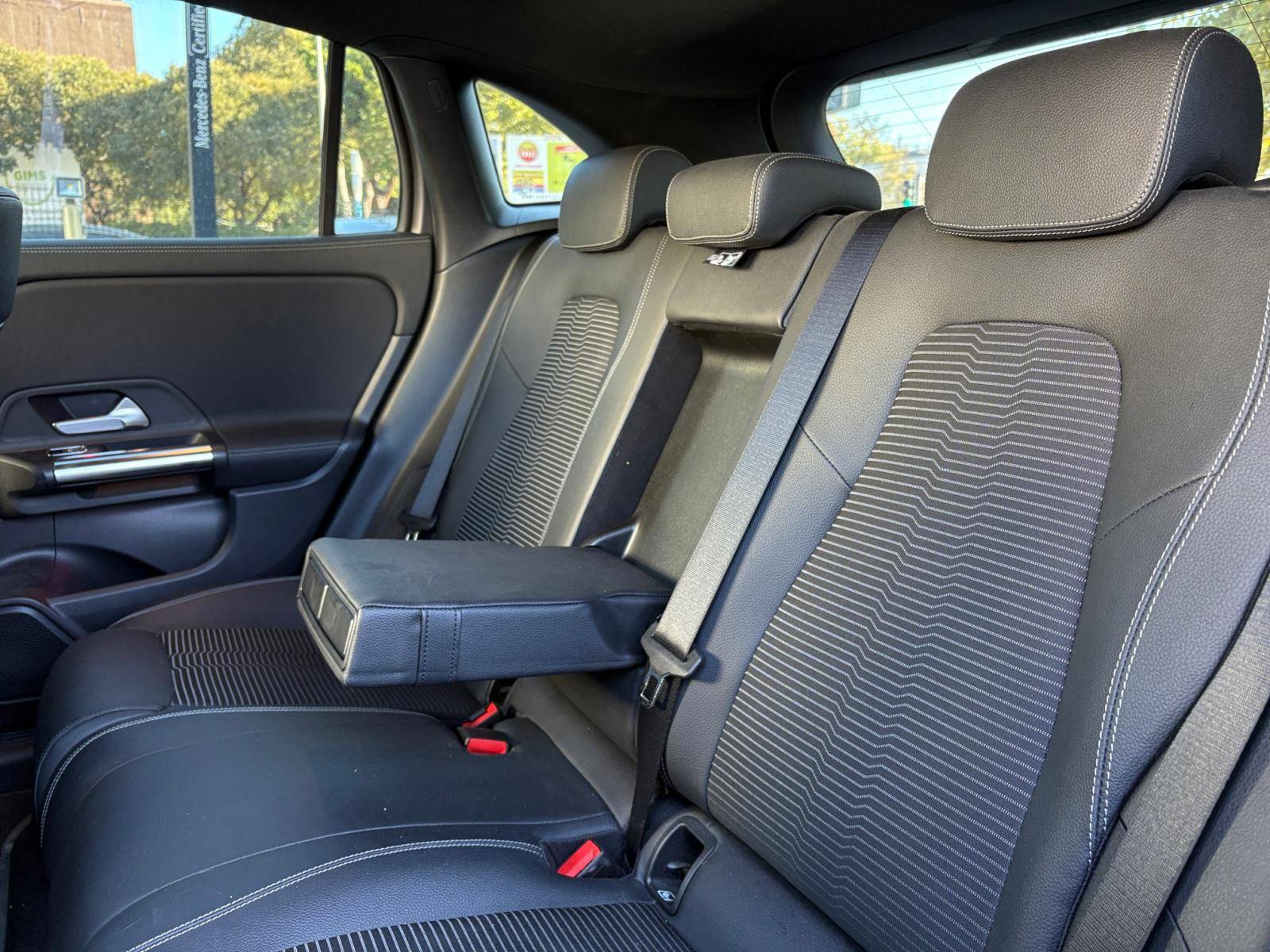 Image Mercedes-Benz EQA 250 Limited Edition  EQA 250 Progressive Line